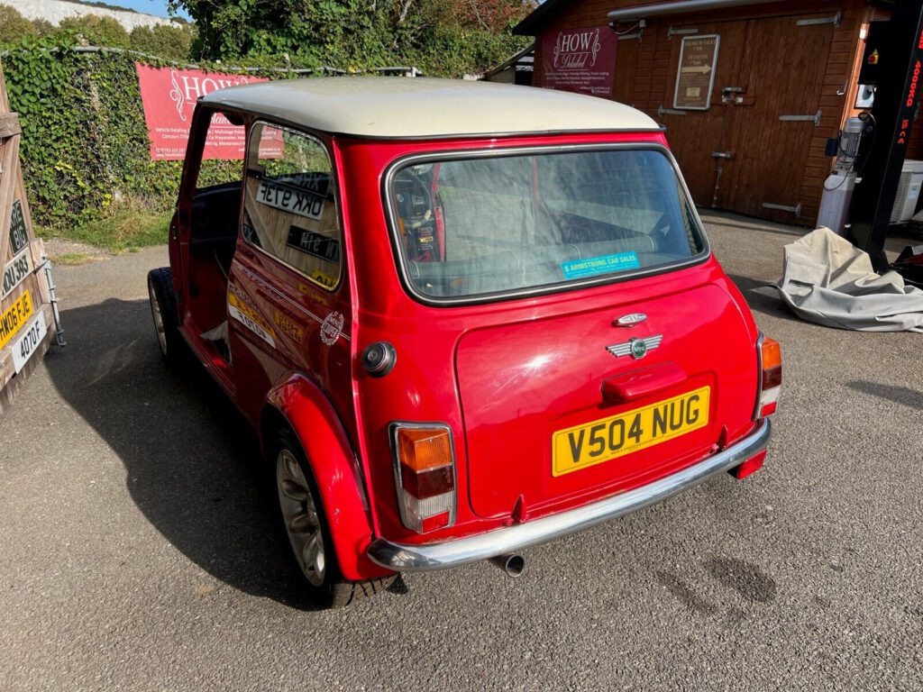 A very nice project that unfortunately become too much for me and i must pass it on.It is a genuine solar red Cooper sportpack first registered to Appleyard bradford on 11-11-99 and then sold showing 80 miles in early 2000 to its first retail owner