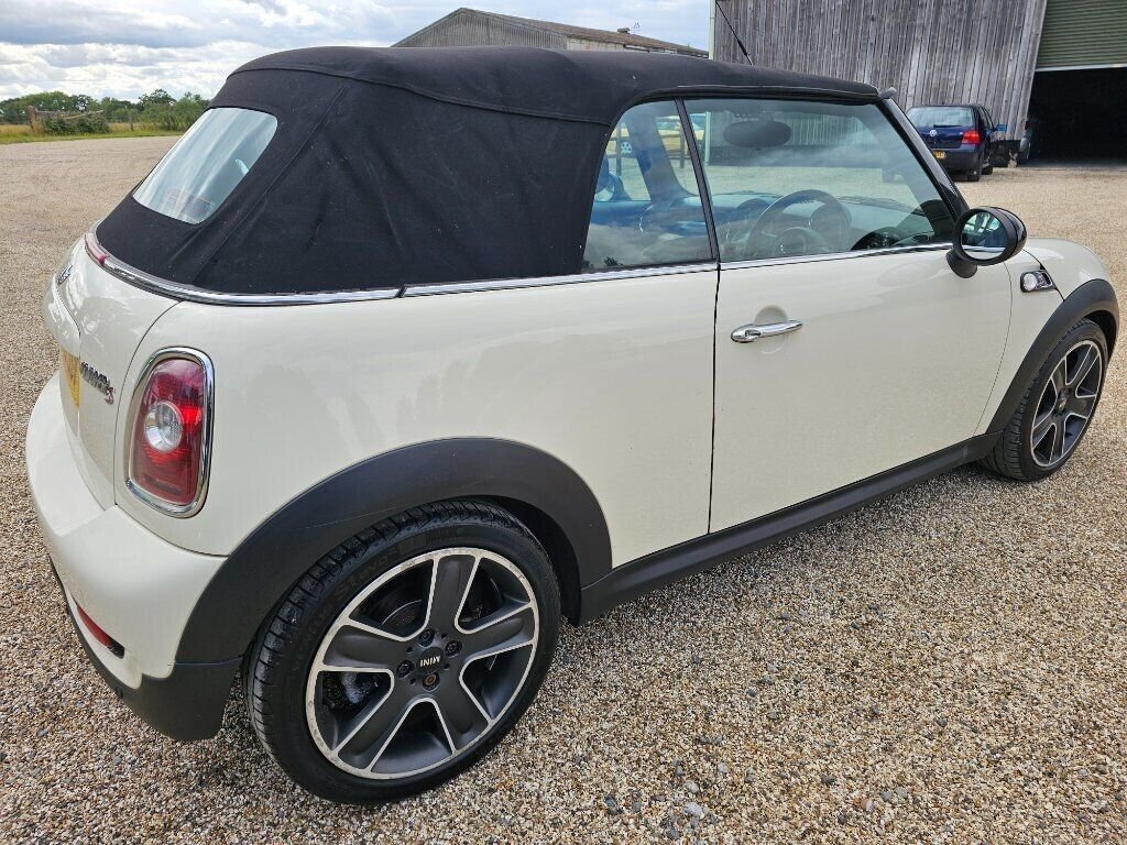 2010  MINI 1.6 COOPER S 184 BHP CONVERTIBLE  2d