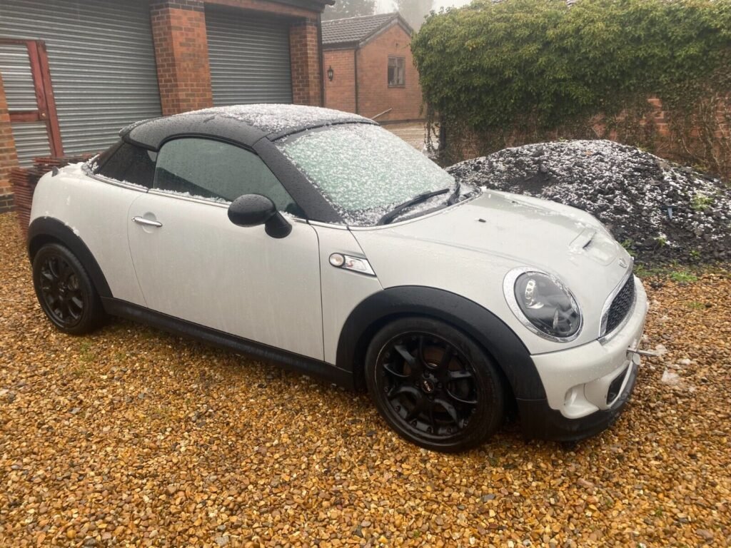 2011 61 MINI COOPER 2.0 SD COUPE WHICH IS BEING SOLD AS SPARES OR REPAIRS FOR THE FOLLOWING REASON -