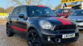 This 2013 Mini Countryman Cooper S All4 in Black is a stylish  5 door hatchback with automatic transmission