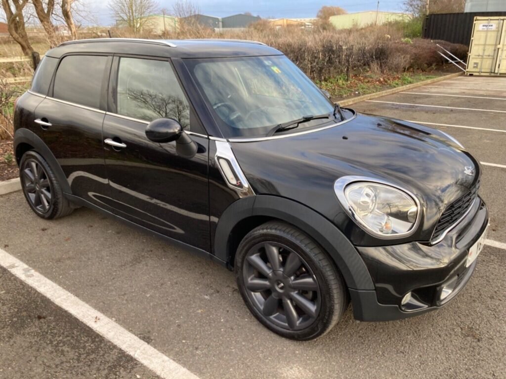 Automatic MINI Countryman Cooper SD 2.0D two wheel drive