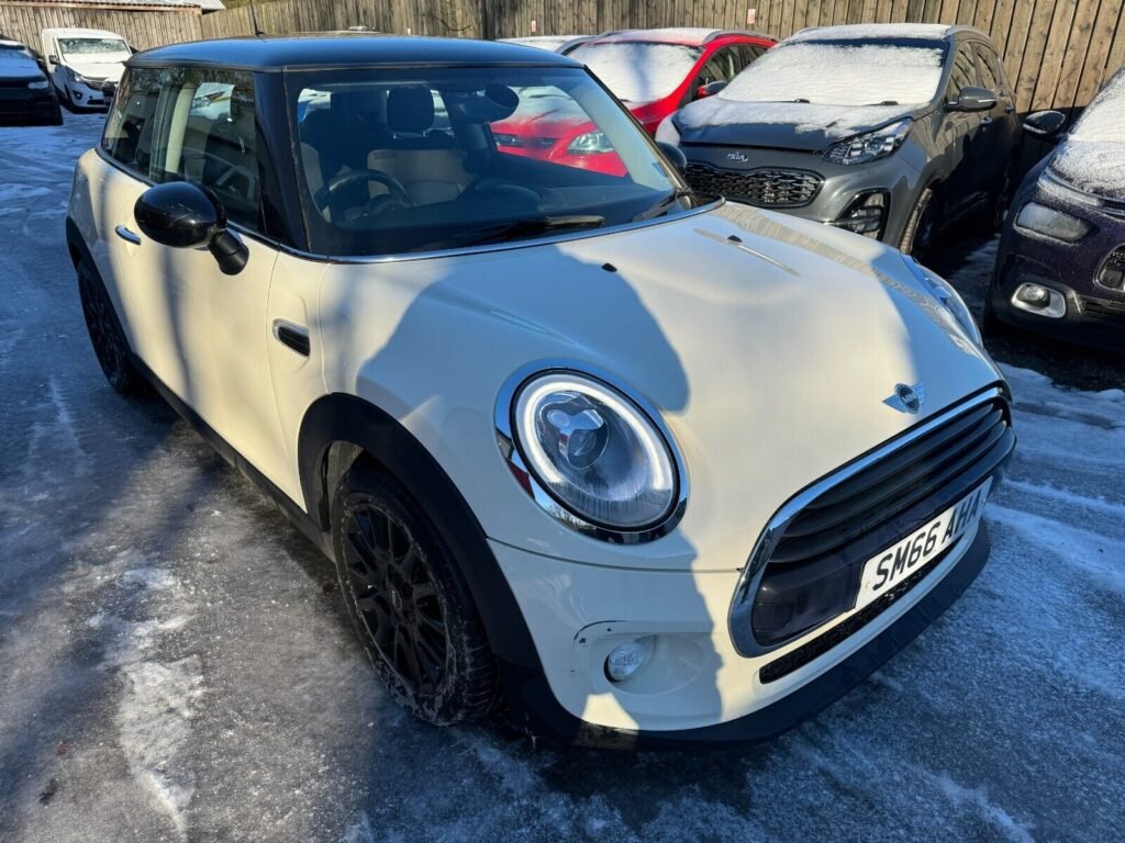 Welcome to North West Repo Cars  auction.  We specialise in the location and disposal of finance repossessed vehicles which are not accident damaged or had any insurance claims against them unless specifically listed as such. Most of these cars are collected by us as non-runners