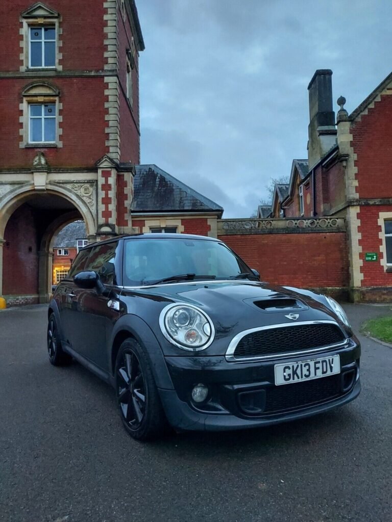 This Mini Cooper SD is a great example of a performance hatchback. The diesel 2ltr turbo engine is not often found in the cooper S and provides sporty and responsive performance whilst retaining great mpg. With a sleek black exterior and black half leather interior