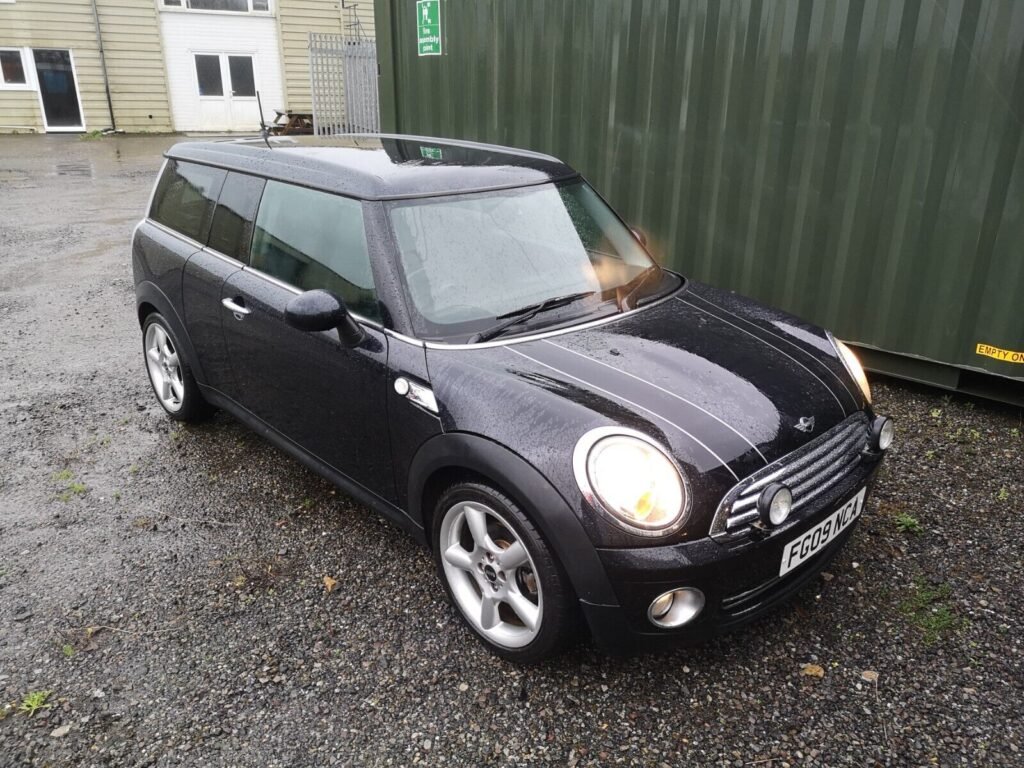 Mini R55 Clubman. Cooper specification.