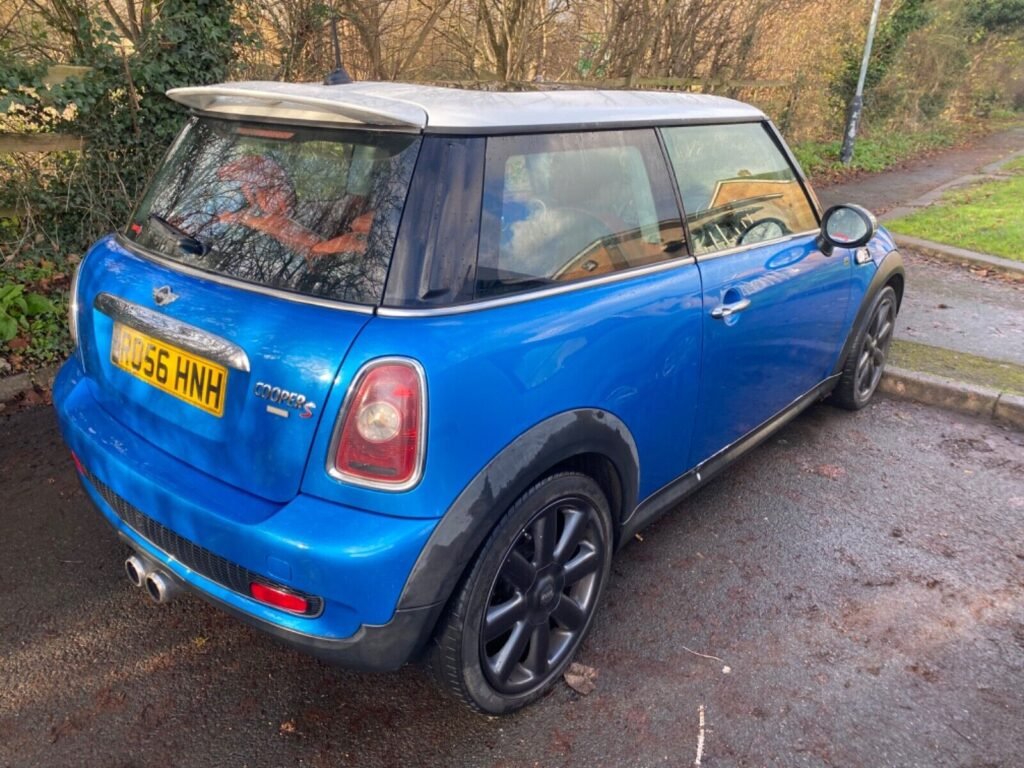 Mini Cooper s lovely car drives mint .nice full red leather seats .new stereo sat nav an dvd all good in clean air zones