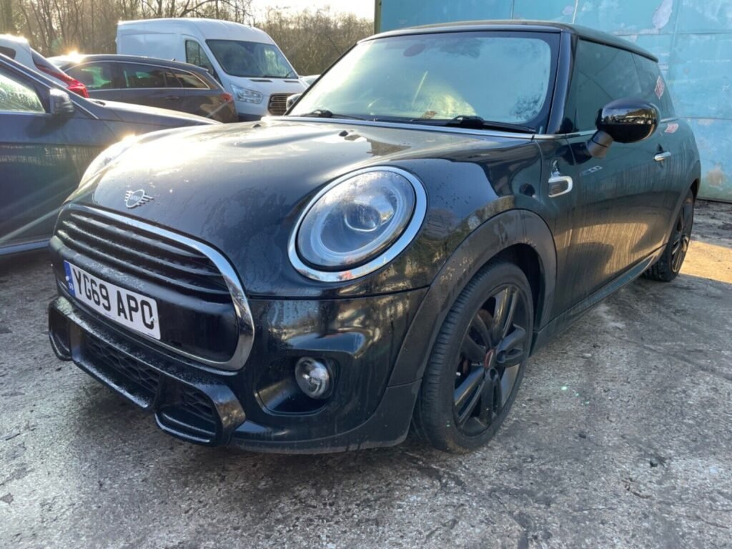 2019 69 MINI COOPER SPORT JCW STYLING FROM NEW