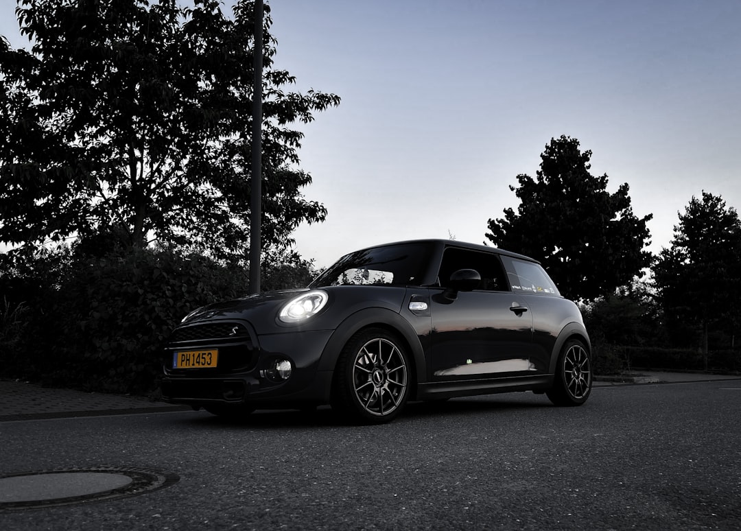 Is it possible to purchase an automatic Mini Cooper?